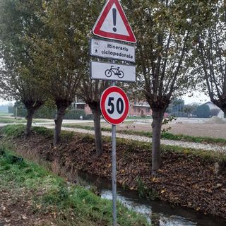 Racconigi, la maggioranza replica alle accuse sul degrado della ciclabile: "Illazioni e insulti contro la bellezza della Città"