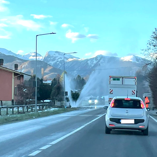 Il tratto stradale interessato dalla rottura