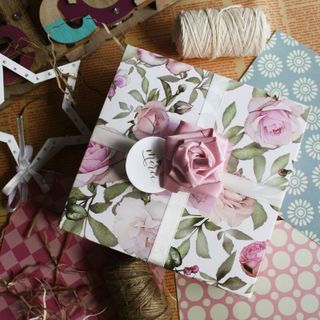 Doni che valgono doppio: Un Natale consapevole per riconnettere persone e natura