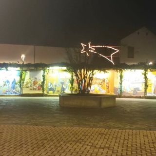 Salmour: luminarie, albero e presepe allestiti in piazza Caduti per la libertà