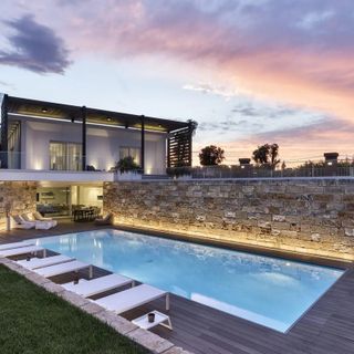 Progetta adesso la tua nuova piscina: qualità, sicurezza e benessere firmati Alpiclima