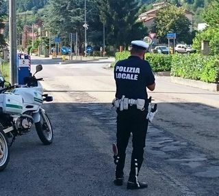 Alta Langa, controlli stradali in aumento: più veicoli senza assicurazione e revisioni irregolari
