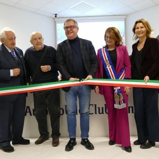 Il taglio del nastro