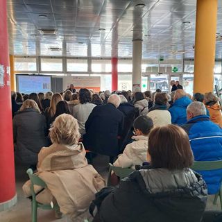 Folto pubblico al Movicentro di Cuneo per l'incontro sulle DAT: "Necessario informare i cittadini"