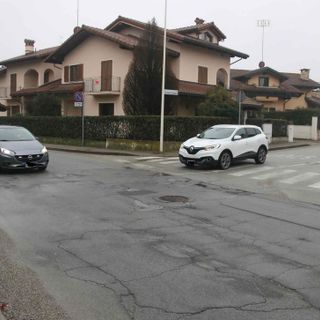 L'incrocio tra via Torre Allera e via Granatieri di Sardegna