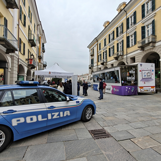 "Una Vita da Social", la Polizia di Stato porta nelle vie di Cuneo la sicurezza digitale e stradale