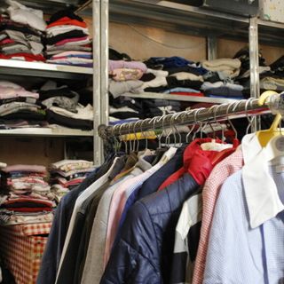 La raccolta abiti alla Caritas di Saluzzo La raccolta abiti alla Caritas di Saluzzo