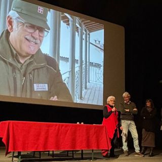 Cuneo, più di 300 persone al Monviso per vedere il film "Lupi nostri"