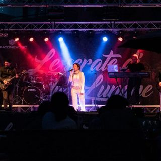 A Ceva concerto-spettacolo sulla canzone italiana: domenica 29 marzo "Lei - Storie in musica" al teatro Marenco