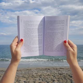 Tutta colpa del mare, scritto da Chiara Parenti