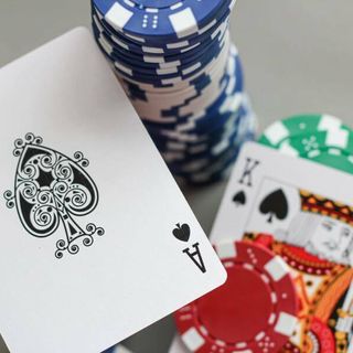 Qual è la probabilità di vincere al blackjack? Matematica e odds spiegate in modo semplice