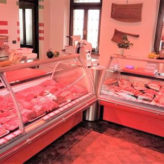 10 anni di soddisfazioni dall’inaugurazione del primo negozio di vendita carne dell’Azienda Agricola Bertea di Moretta