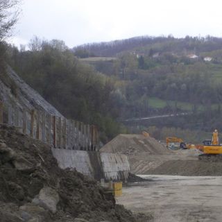 Un'immagine dei lavori, presa dalla pagina Facebook del gruppo sulla sp 339