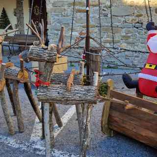 Per la Vigilia la slitta di Babbo Natale arriva a Lesegno