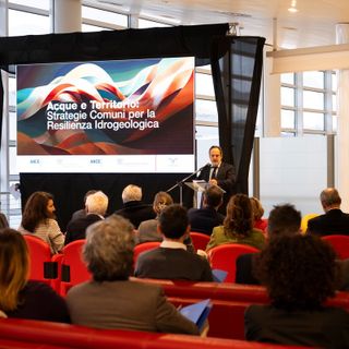 Acque e territorio: strategie comuni per la resilienza idrogeologica