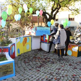 Bra: inaugurato il dipinto sull'aiuola dedicata alla memoria delle vittime di mafia