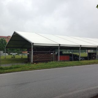 Parte l'allestimento degli 800 stand della Grande Fiera d'Estate in Piazza d'Armi (FOTO)