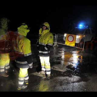 Una delle tantissime squadre di Volontari impegnate nell'emergenza alluvione di fine novembre