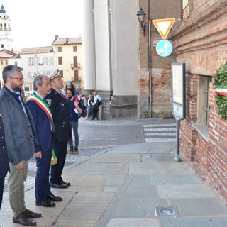 Giovedì la commemorazione ufficiale a partire dalle 11 in piazza Caduti per la Libertà (in foto la celebrazione dello scorso anno)