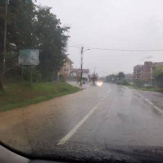Bomba d'acqua su Sanfrè: il maltempo continua a funestare il Roero (VIDEO)