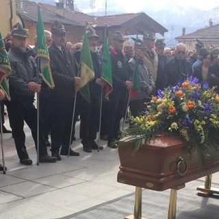 A Borgo San Dalmazzo l'addio a Danilo Dalmasso, operaio 42enne morto alla Sibelco di Robilante