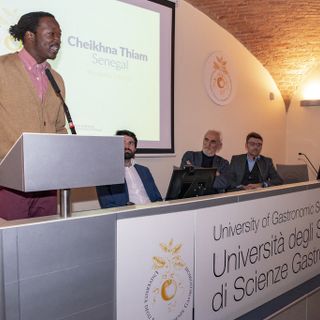 A Pollenzo si rinnova l'impegno di aziende, enti e istituzioni sostenitrici delle borse di studio