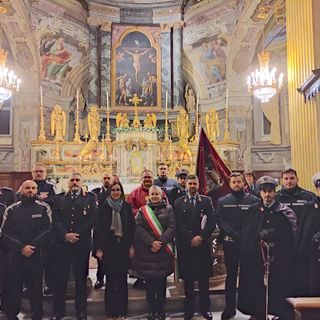 Cuneo, nastrini per l'impegno durante il Covid agli agenti della Polizia Locale