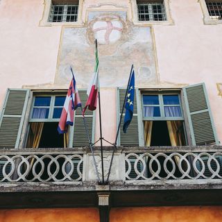 Il municipio di Cherasco (foto Barbara Guazzone)