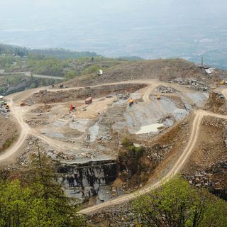 Una cava di pietra sulle alture di Bagnolo Piemonte