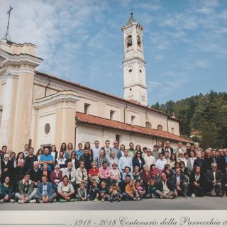 L'istantanea del centenario dell'indipendenza parrocchiale dell'Alma (foto Guido Peirone)