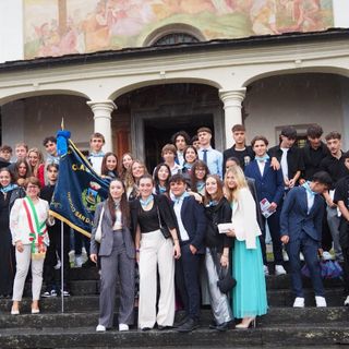 Borgo San Dalmazzo: i diciottenni hanno "bagnato bandiera" al santuario di Monserrato