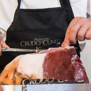 Il prosciutto Crudo di Cuneo DOP alla Fiera Internazionale del Tartufo Bianco d’Alba