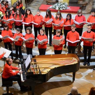 Sulle note del “Canto di Natale” a Envie si chiude un anno di successi culturali Sulle note del “Canto di Natale” a Envie si chiude un anno di successi culturali