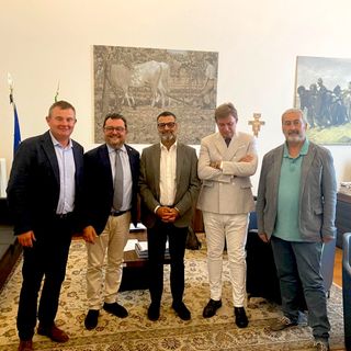 Alba: il protocollo della vendemmia turistica nato nella capitale delle Langhe nel 2020 diventa nazionale