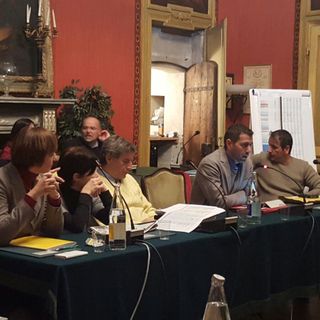 Il tavolo della Giunta senza Castellano