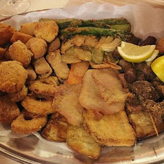 Al Wellington di Paesana, nella calza della Befana c’è il fritto misto alla piemontese