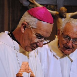 Monsignor Guerrini e don Luciano Remigio
