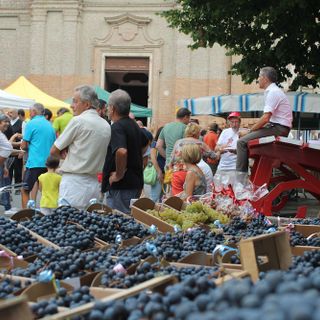 Tutto pronto a Clavesana per  “Sapori di Langa” attraverso le vie del borgo