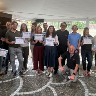 Il gruppo di dipendenti premiati