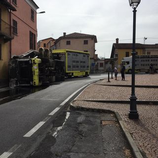 Pesante il bilancio dell'incidente di ieri a Margarita: nove i bovini morti o abbattuti