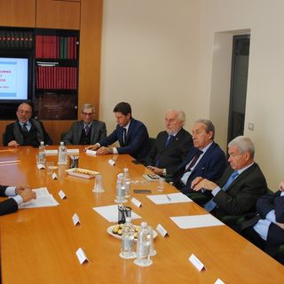 Il presidente di Confcommercio-Imprese per l'Italia Carlo Sangalli in visita all'Associazione Commercianti Albesi Il presidente di Confcommercio-Imprese per l'Italia Carlo Sangalli in visita all'Associazione Commercianti Albesi