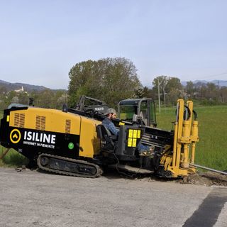 Grazie alla collaborazione tra Isiline e Comuni la fibra ottica arriva a Vignolo e Santa Croce di Cervasca Grazie alla collaborazione tra Isiline e Comuni la fibra ottica arriva a Vignolo e Santa Croce di Cervasca