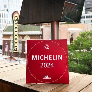 Due ristoranti di Langhe e Roero tra i sedici nuovi "big gourmand" segnalati dalla Guida Michelin