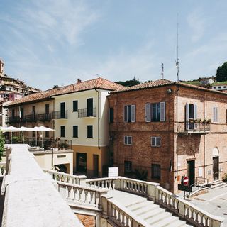 Una veduta di Monforte d'Alba, sede dell'Unione Colline di Langa e del Barolo Una veduta di Monforte d'Alba, sede dell'Unione Colline di Langa e del Barolo