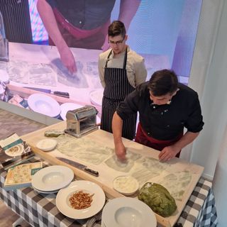 Confartigianato Cuneo alla Fiera del Marrone con lo show cooking “Mani in Pasta”