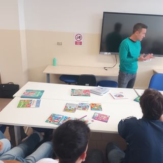 Mattia Cerato torna nel suo liceo artistico: “Molto bello, poter parlare ai giovani del mio lavoro”