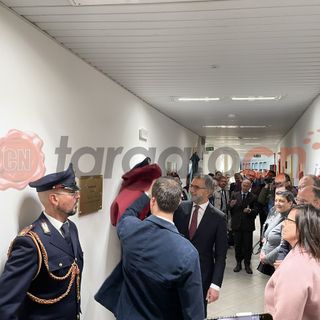 Intitolata al comandante Angelo Di Palma la sala riunioni Polizia Stradale Mondovì: "Un esempio di umanità e professionalità" Intitolata al comandante Angelo Di Palma la sala riunioni Polizia Stradale Mondovì: "Un esempio di umanità e professionalità"