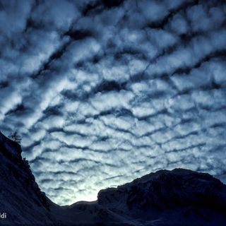 "Nuvole infinito", di Roberto Tibaldi "Nuvole infinito", di Roberto Tibaldi