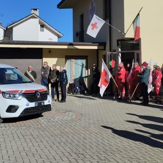 Fonti Alta Valle Po regala un nuovo mezzo alla Croce Rossa di Paesana