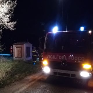 Incidente a Neive, scontro frontale tra due vetture: feriti i conducenti, grave una ragazza di 27 anni